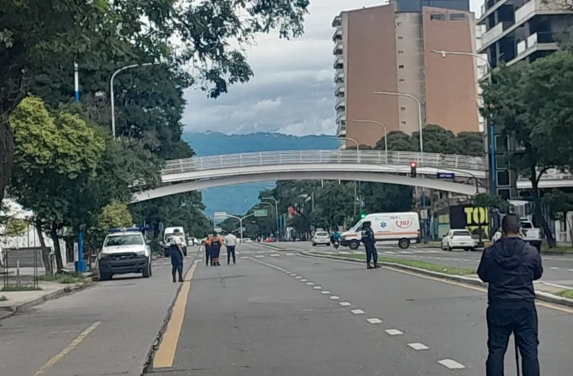 Tensi&oacute;n en el puente de Mate de Luna: un hombre intent&oacute; suicidarse y fue asistido por personal policial y sanitario