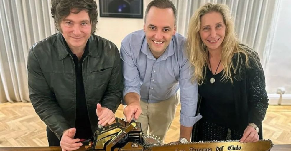 Adorni, entre el respaldo de Karina Milei y el pedido de renuncia de un referente libertario: el jefe de Gabinete sale al frente este mi&eacute;rcoles