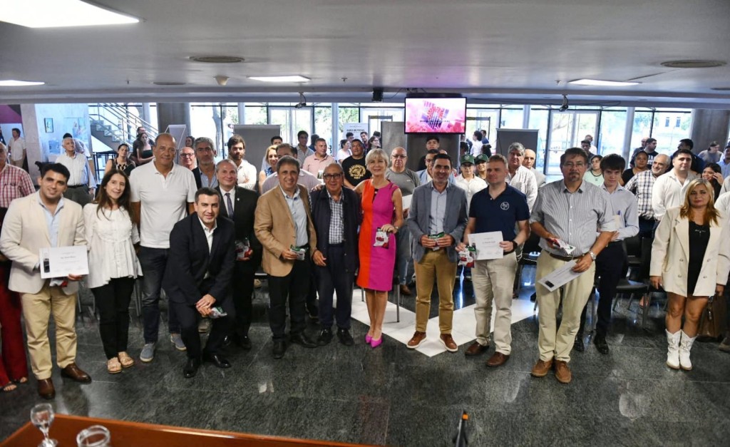 De la ca&ntilde;a al caf&eacute;: impulsan en Tucum&aacute;n un plan para diversificar la matriz productiva y generar empleo