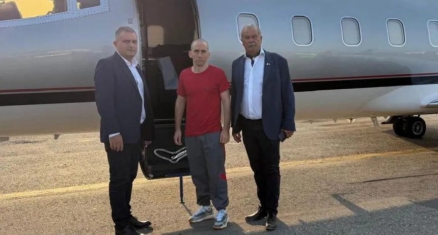 Tras 448 d&iacute;as de cautiverio en Venezuela, el gendarme Nahuel Gallo fue liberado y ya regresa a Argentina