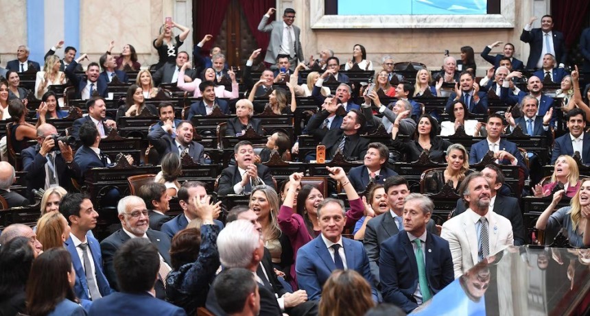 Milei agasaj&oacute; a sus aliados con una cena en Olivos tras el discurso: canap&eacute;s, cazuela y ning&uacute;n alcohol