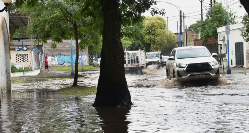 Cortes de luz por el temporal: EDET ya restableci&oacute; el servicio en el norte y trabaja en la Capital