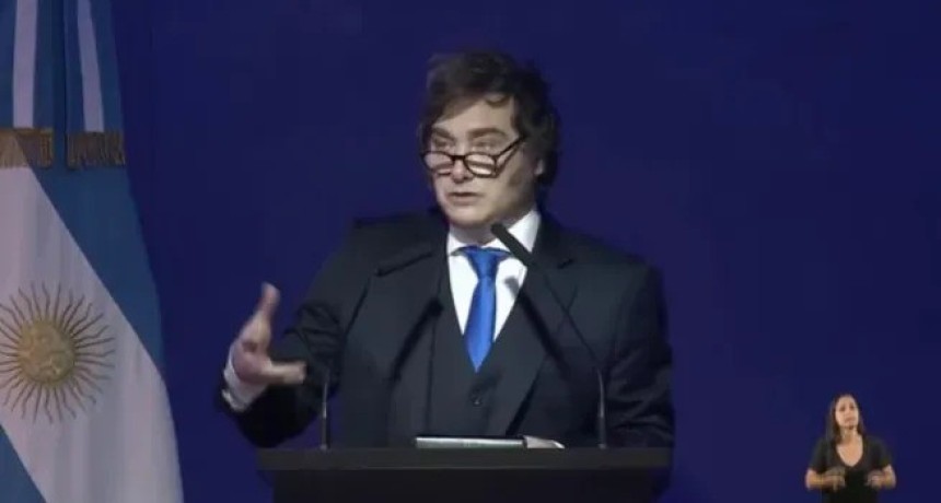 Javier Milei celebr&oacute; una inversi&oacute;n de Visa y asegur&oacute; que "cada vez que bajamos impuestos y desregulamos, estamos devolviendo la propiedad privada"