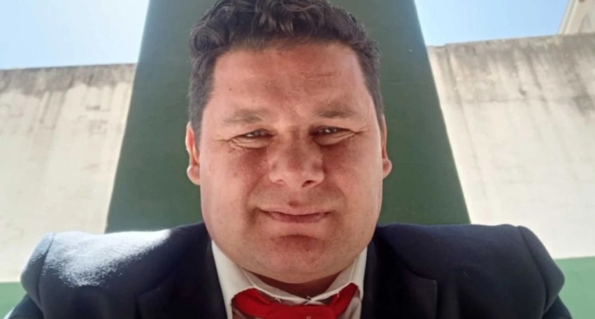 Denuncian que el abogado argentino detenido en Venezuela fue torturado: "Lo colgaron de las esposas y lo golpearon"