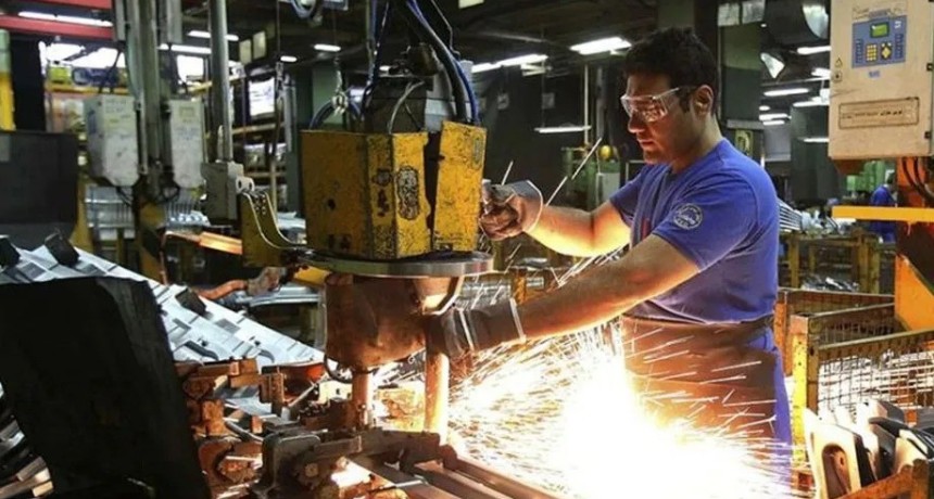 Datos de la UIA: la actividad industrial sigue en ca&iacute;da y las pymes son las m&aacute;s golpeadas por la recesi&oacute;n