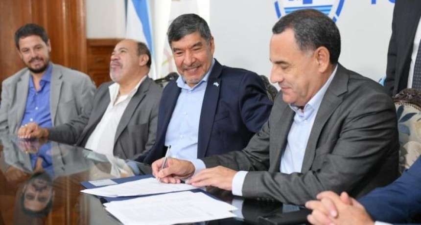 Paritarias: el gobierno cerr&oacute; un aumento del 11% para estatales y anunci&oacute; revisiones trimestrales