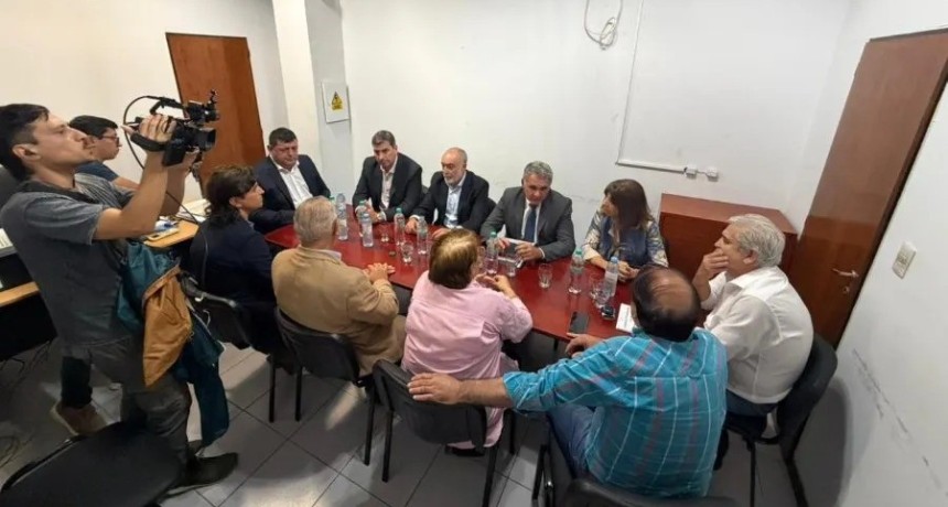 Paritarias docentes en Tucum&aacute;n: ATEP y APEMyS rechazaron la oferta salarial y esperan una nueva respuesta del Gobierno