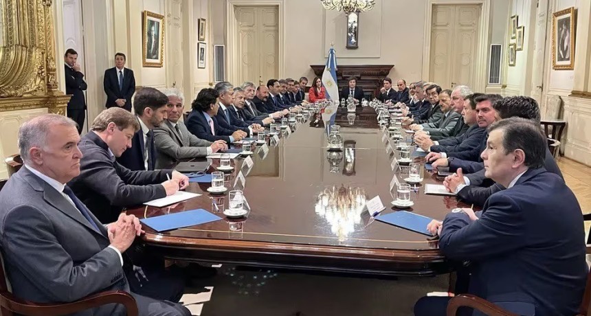 Agenda legislativa: el oficialismo pausa la actividad parlamentaria y negocia tiempos con gobernadores