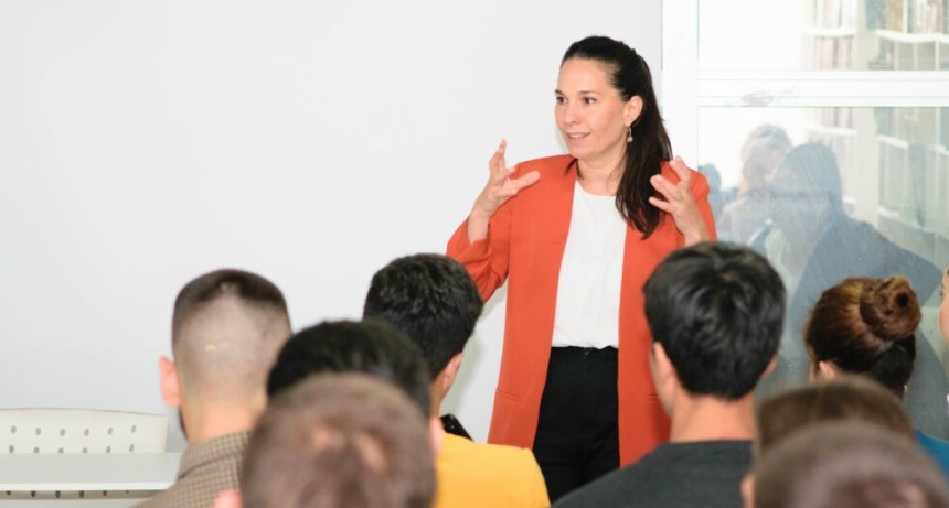 Paula Omodeo cuestion&oacute; a la Defensor&iacute;a del Pueblo de Tucum&aacute;n: "Gasta $9.300 millones por a&ntilde;o y no defendi&oacute; a los ciudadanos"