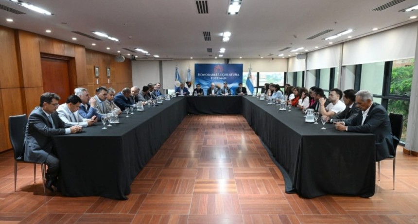 Jaldo y Acevedo reunieron al bloque justicialista para trazar la agenda legislativa 2026 y evaluar la gesti&oacute;n