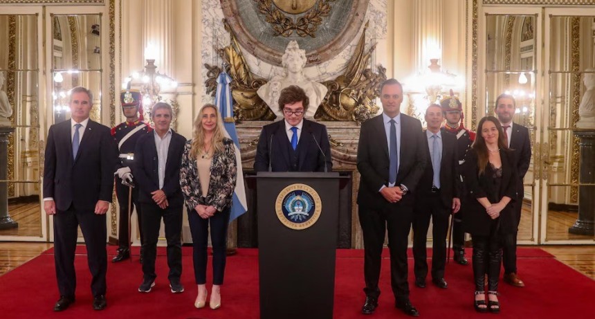 Milei sali&oacute; al cruce de Cristina Kirchner por el fallo de YPF: &ldquo;El populismo aparenta beneficios, pero trae consecuencias&rdquo;