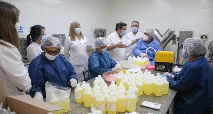 “Tucumán se destaca por fabricar repelente y paracetamol de muy buena calidad y gratuitos”