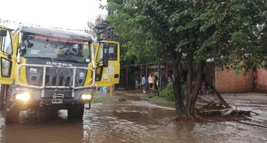Asisten a localidades del interior afectadas por las lluvias