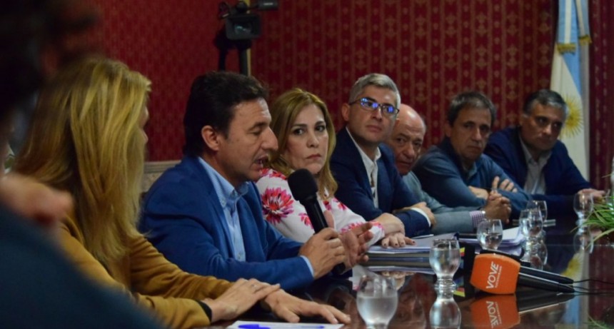 "Hay que sacarle el pie de la cabeza a quienes emprenden y a los empresarios"