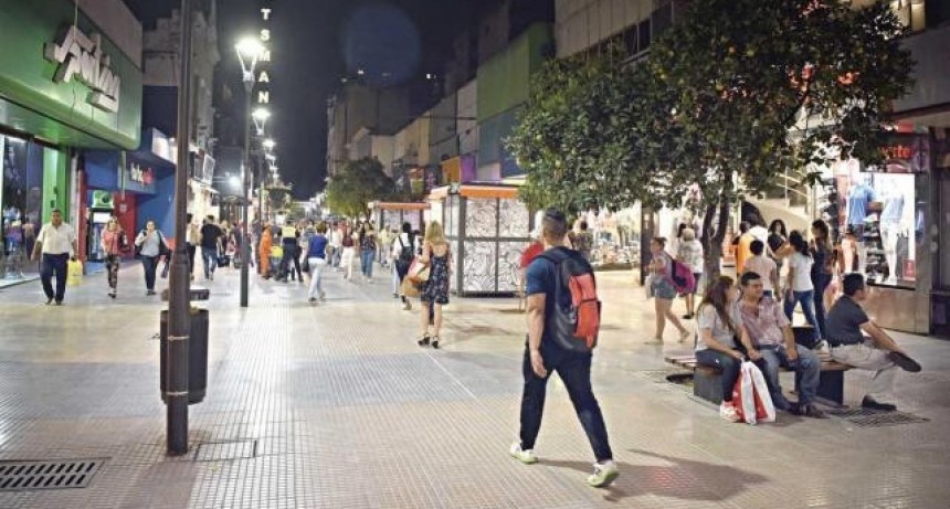 Impulsan una ley para que el comercio trabaje en horario corrido en Tucumán
