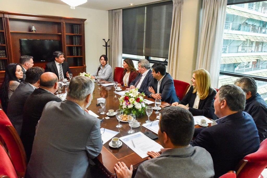 Parlamento del Norte Grande: Acevedo se reunión con los legisladores que representarán a Tucumán