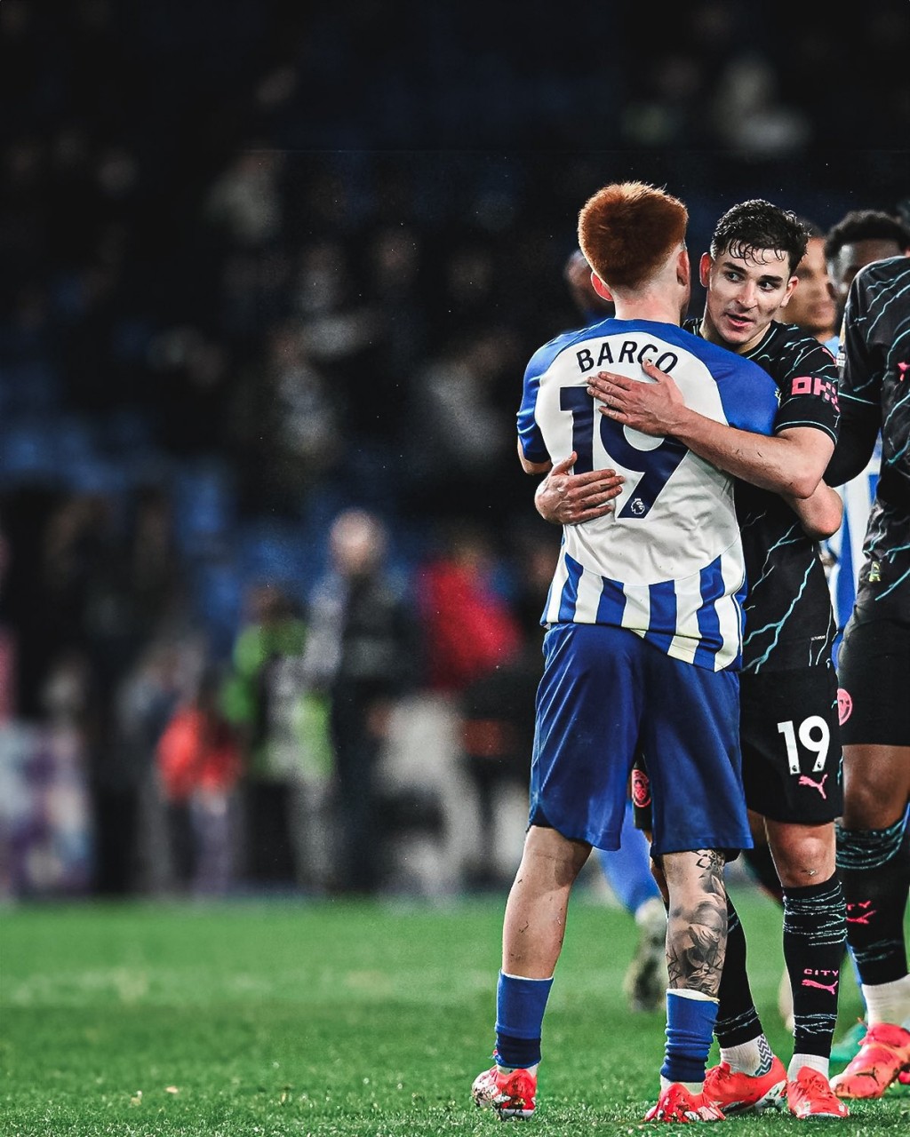 Con gol de Julián y un error del Colo Barco, Manchester City goleó a Brighton