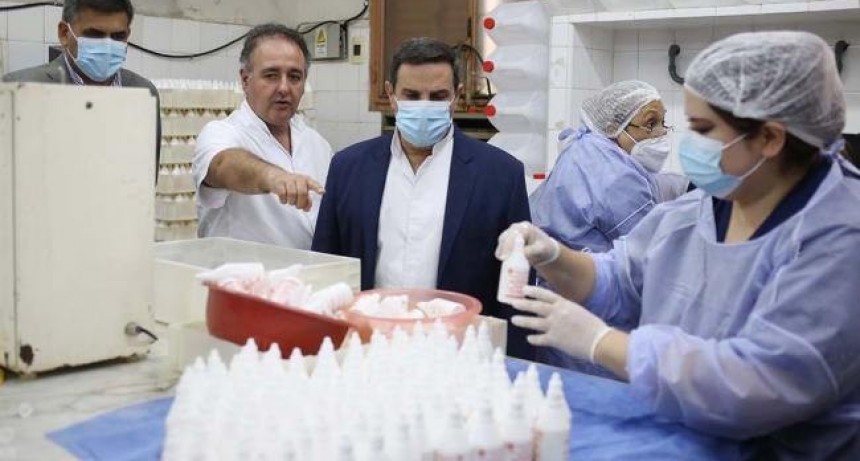 La Farmacia Oficial produce repelentes que son distribuidos en hospitales p&uacute;blicos