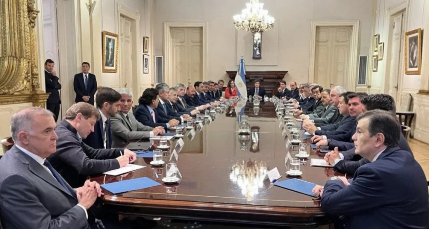 El Gobierno solo les envió el borrador de la Ley Ómnibus a los aliados y abrió otro foco de conflicto con los gobernadores