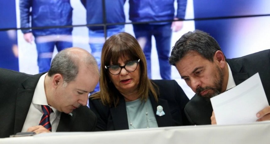 Bullrich en Rosario: “Todos los días intentan sacarnos con amenazas