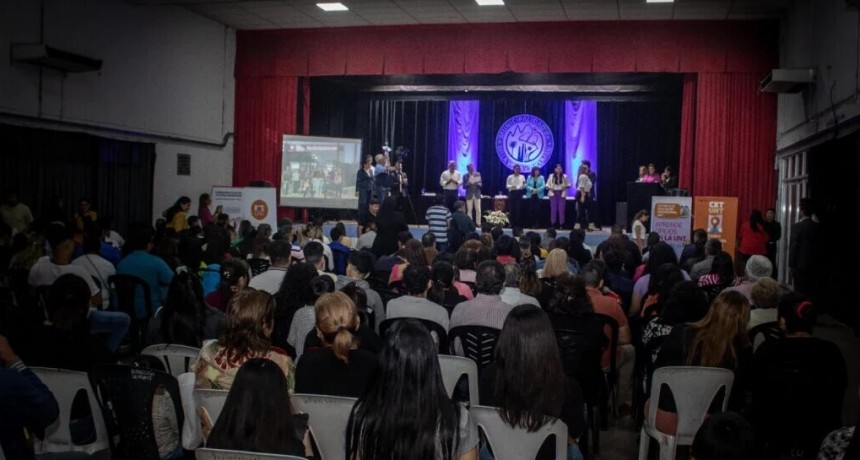 Se entregaron certificados a graduados de Bella Vista de la Escuela de Formación Profesional