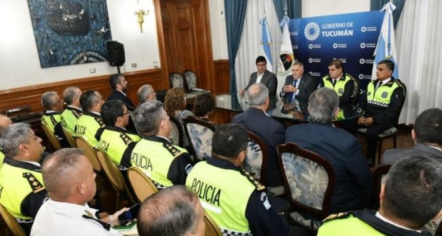 La Policía adquirió 4.500 chalecos antibalas y 300 pulseras electrónicas