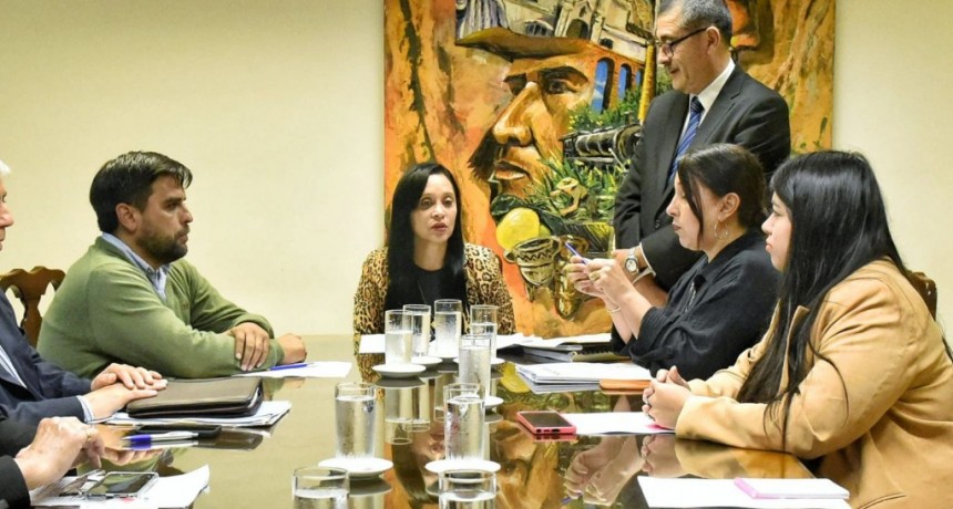 La Legislatura dio dictamen para que ninguna persona pueda desempeñarse en más de un cargo público