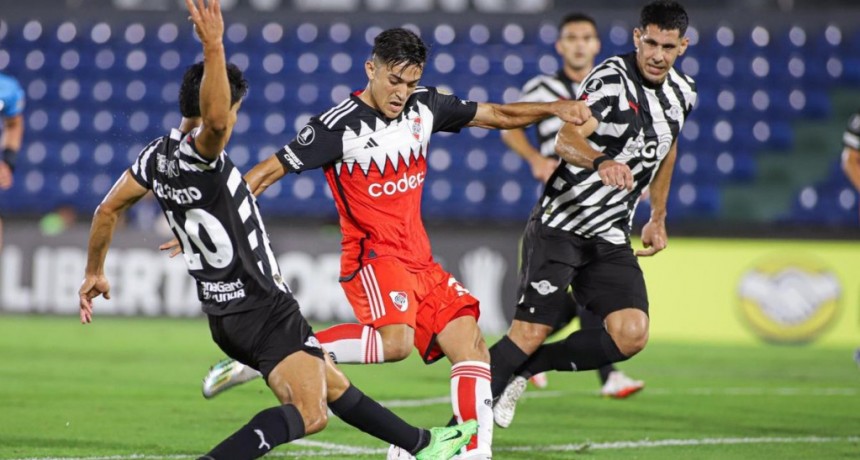 River le ganó a Libertad y es líder de grupo en la Copa Libertadores