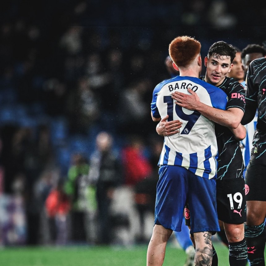 Con gol de Julián y un error del Colo Barco, Manchester City goleó a Brighton