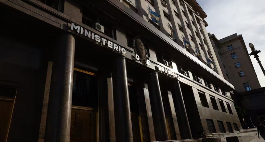 El Tesoro Nacional lanza nueva licitación de deuda con bonos en pesos y dólares