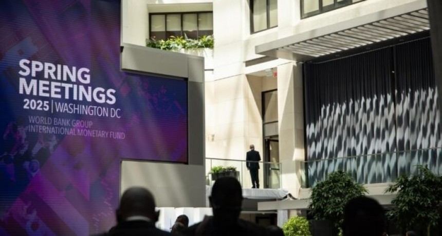 Argentina lideraría el crecimiento regional en 2025, según el Banco Mundial: ¿qué riesgos persisten?