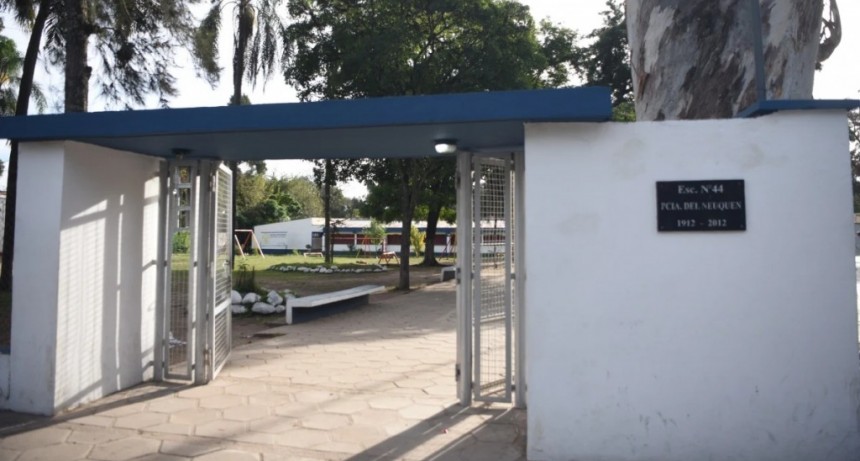 Jaldo descartó drogas y alimentos contaminados en el caso de los alumnos enfermos de San Pedro de Colalao