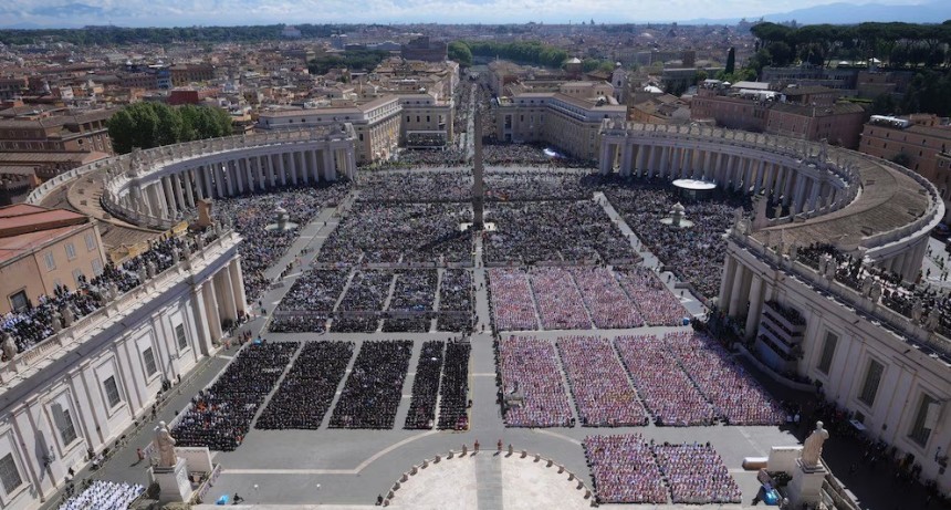 De la plaza San Pedro a Santa María la Mayor: el adiós sobrio y multitudinario al papa Francisco