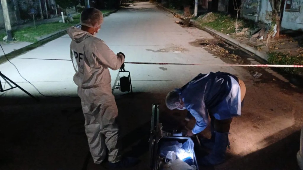 Investigan el crimen de un joven en San Miguel de Tucum&aacute;n: el presunto agresor ser&iacute;a un sujeto apodado &ldquo;Mikilo&rdquo;