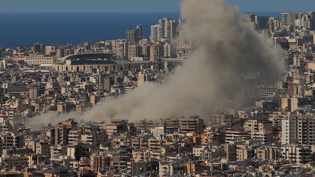 Ir&aacute;n responde a ultim&aacute;tum de Trump con ataques con drones y misiles contra Israel y Kuwait