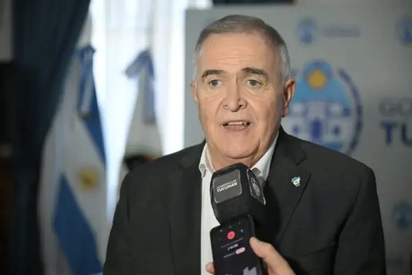 Osvaldo Jaldo: &ldquo;Estamos atendiendo cada pueblo afectado por la crecida de r&iacute;os y arroyos en Tucum&aacute;n&rdquo;