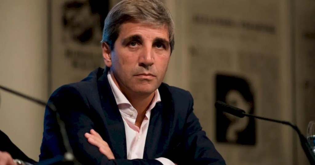 Caputo critic&oacute; al periodismo: &ldquo;Nos declar&oacute; la guerra&rdquo;, y admiti&oacute; que &ldquo;la inflaci&oacute;n es un monstruo que no terminamos de domar&rdquo;