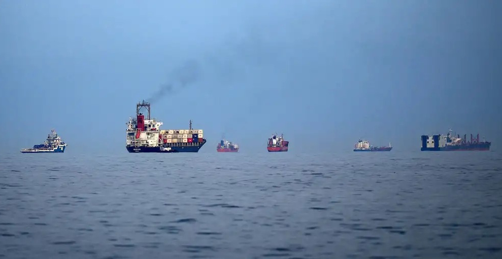 Ir&aacute;n vuelve a cerrar el estrecho de Ormuz tras ataque israel&iacute; al L&iacute;bano y Trump excluye a ese pa&iacute;s de la tregua