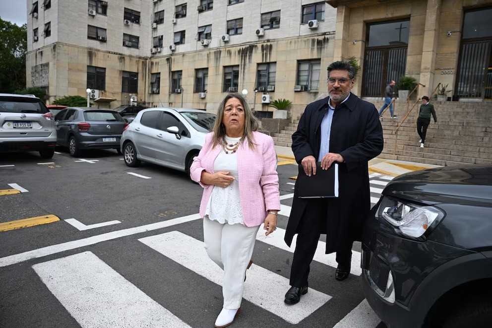 La escribana de Adorni declar&oacute; ante Pollicita: el jefe de Gabinete pag&oacute; 30 mil d&oacute;lares de adelanto por un departamento y el resto en un a&ntilde;o sin inter&eacute;s