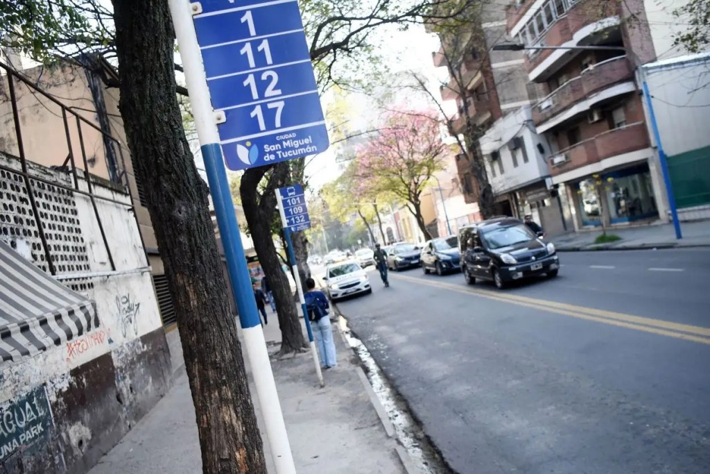 Transporte p&uacute;blico en Tucum&aacute;n: empresas de colectivos advierten que reducir&aacute;n hasta un 25% del servicio por el aumento del gasoil