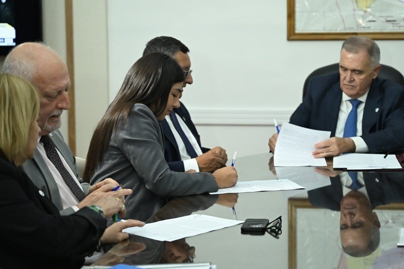 Con recursos de la Provincia se pagar&aacute; la luz por seis meses a 10.000 familias damnificadas por las inundaciones