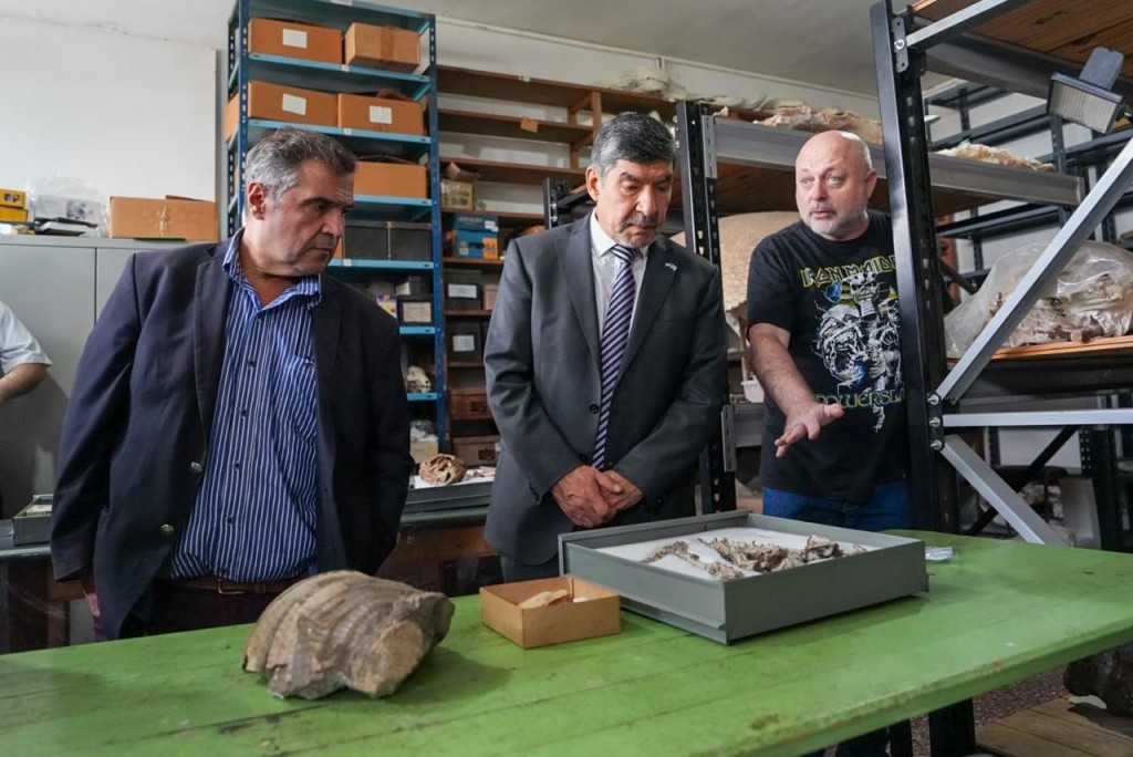 Miguel Acevedo recorri&oacute; la Fundaci&oacute;n Miguel Lillo y acord&oacute; promover visitas guiadas para estudiantes