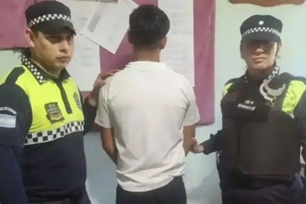 Revocaron la prisi&oacute;n preventiva al adolescente de 17 a&ntilde;os que llev&oacute; un rev&oacute;lver a la escuela El Salvador