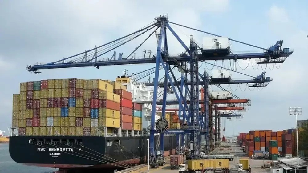 Las exportaciones argentinas marcaron un r&eacute;cord hist&oacute;rico en marzo y la balanza comercial tuvo super&aacute;vit por 2.523 millones de d&oacute;lares