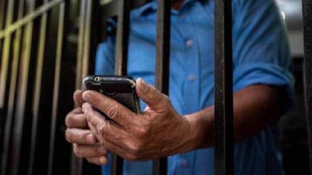 El Gobierno autoriza bloqueo de celulares en c&aacute;rceles federales para frenar el &ldquo;call center carcelario&rdquo; que estafaba desde prisi&oacute;n