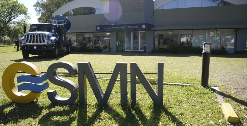 Paro del SMN: apag&oacute;n informativo de 7 horas podr&iacute;a demorar vuelos y ferrys este viernes