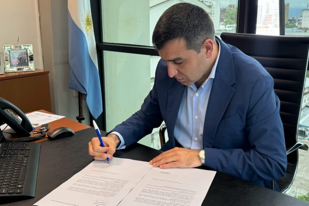 Ficha Limpia: buscan un dictamen unificado para el pr&oacute;ximo jueves y alcanzar a todo funcionario estatal