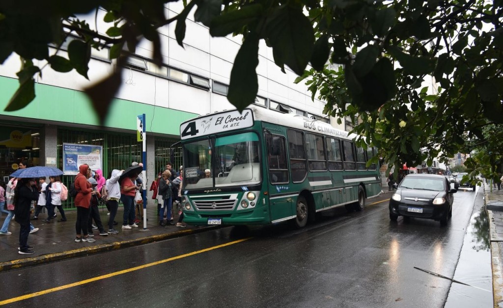 Transporte en emergencia: dictamen favorable para extender el r&eacute;gimen y mantener subsidios