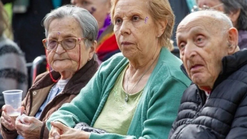 Bono de $70.000 para jubilados m&iacute;nimos en mayo: el Gobierno lo oficializ&oacute; por decreto como compensaci&oacute;n por la ley de movilidad