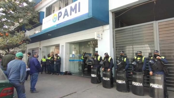 El PAMI admiti&oacute; una deuda de $2.289 millones con hospitales p&uacute;blicos de Tucum&aacute;n y ubica a la provincia tercera en el ranking nacional